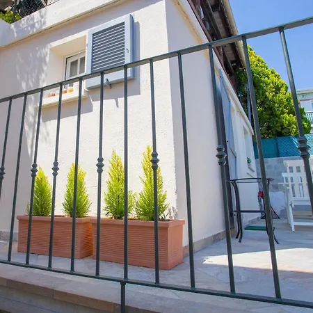 15th - Joli Acces Independant Dans Maison Διαμέρισμα